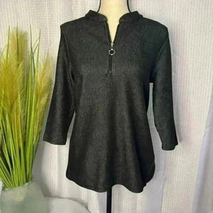 Top Ligne Size XS Women’s Blouse Zip V-Neckline 3/4 Sleeve Black Textured Top
